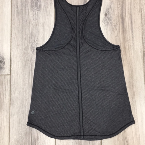 Lululemon Essence Tank - Heathered Black - Picture 2 of 7